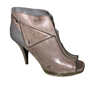 PEEP-TOE-BOOT STILETTOS 👠